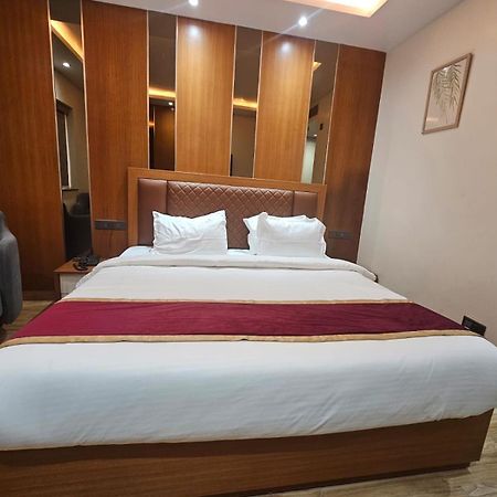 Hotel Elara Ντεχραντούν Εξωτερικό φωτογραφία